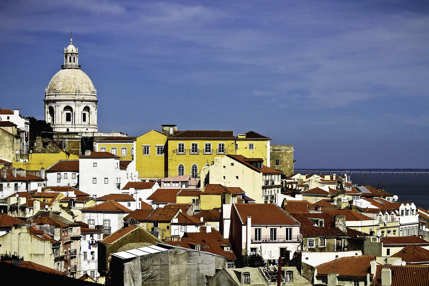 Alfama ©Visit Lisbon Tourist Board