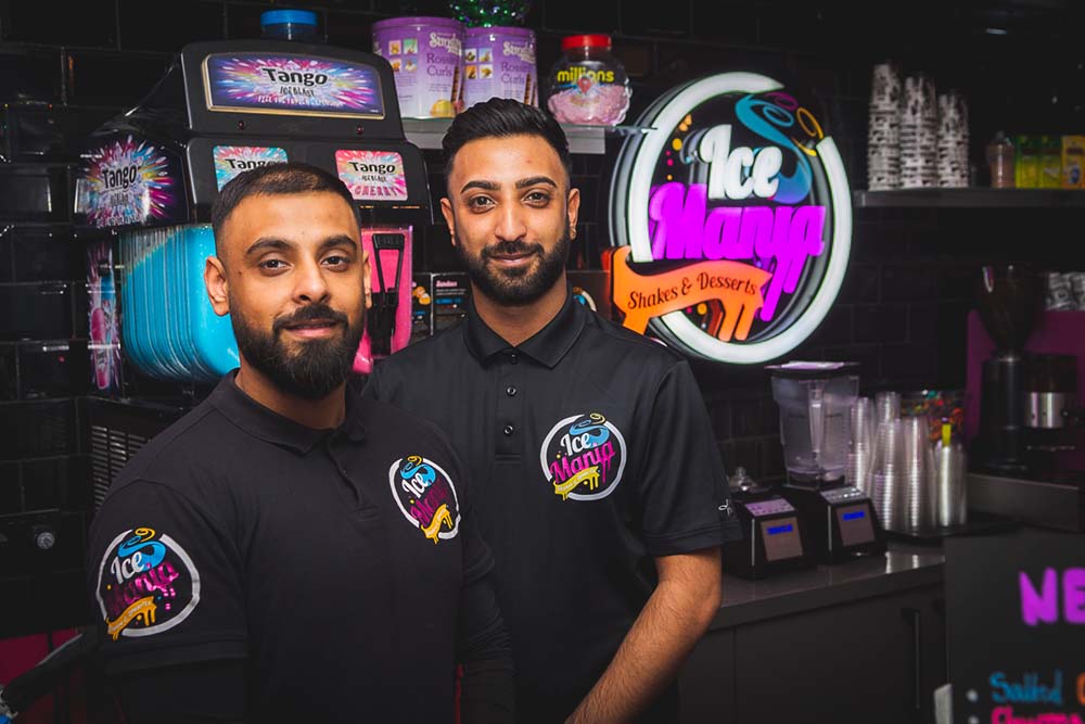 Harry & Awais ©Alan K. Gray, akgphotos.com
