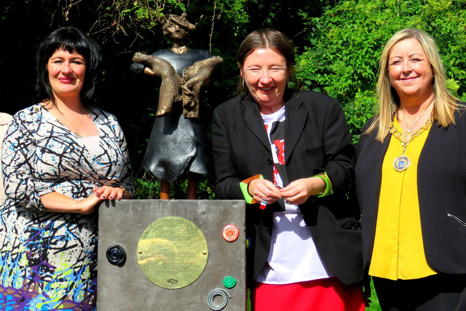 Jean Cameron, Mandy McIntosh and Provost Lorraine Cameron