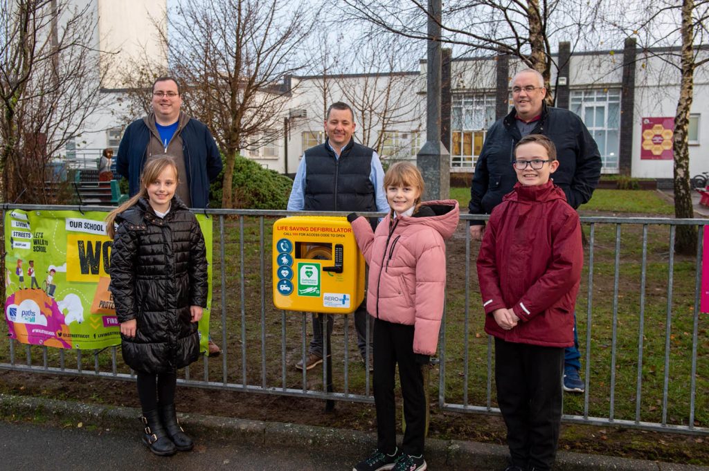 Publicly accessible defibrillator