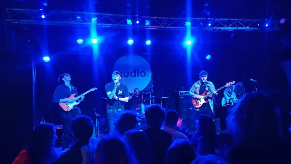 Paisley Music Roundup 18